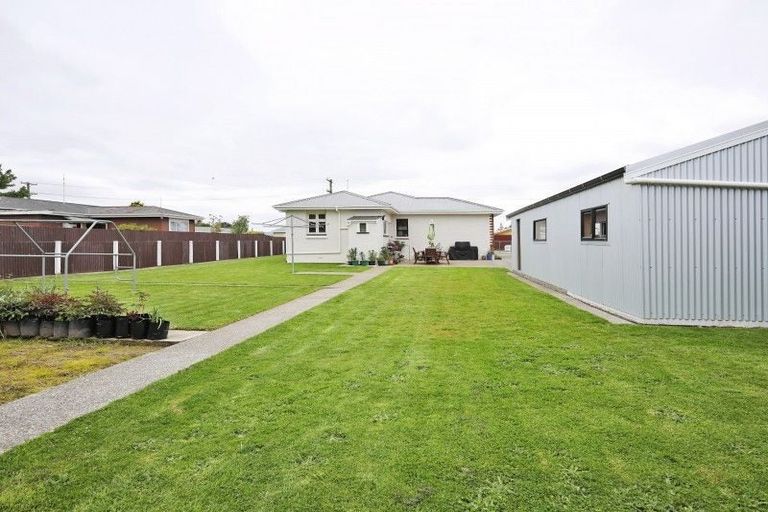 Photo of property in 57 Renfrew Street, Waikiwi, Invercargill, 9810