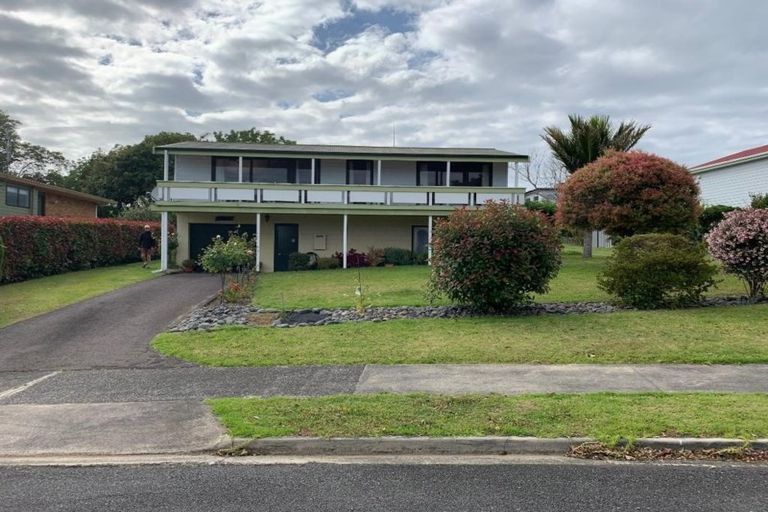 Photo of property in 10 Myrtle Drive, Omokoroa, 3114