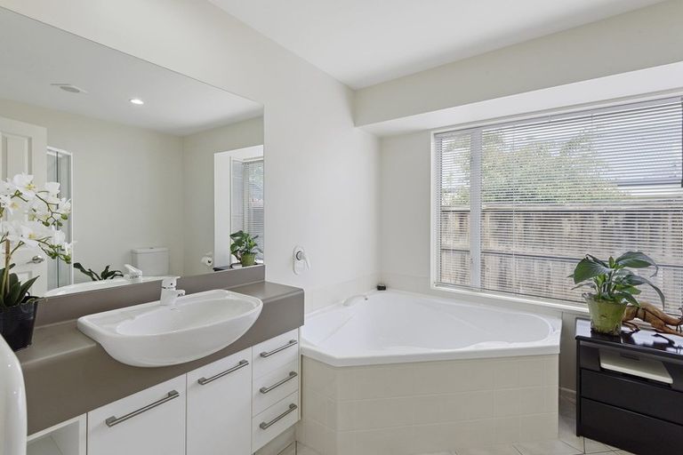 Photo of property in 9 The Stables, Halswell, Christchurch, 8025