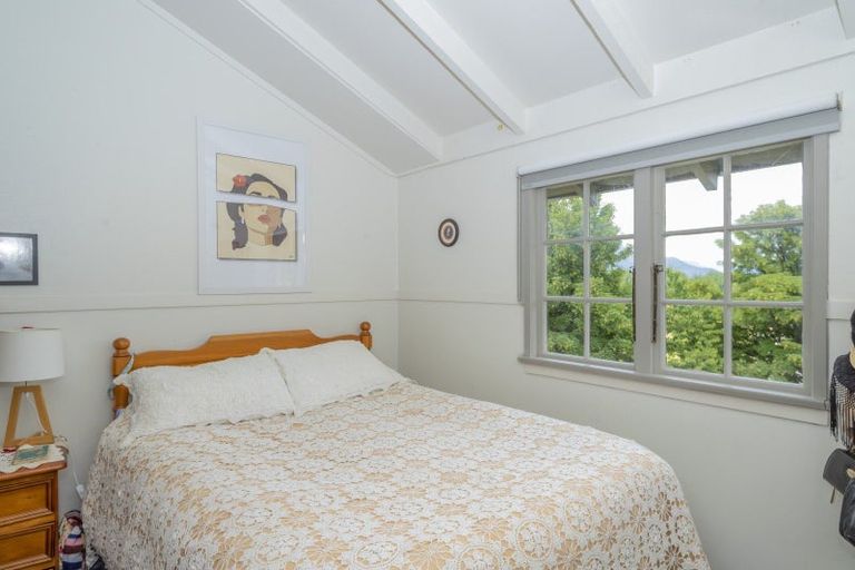 Photo of property in 37 Berkshire Street, Arrowtown, 9302