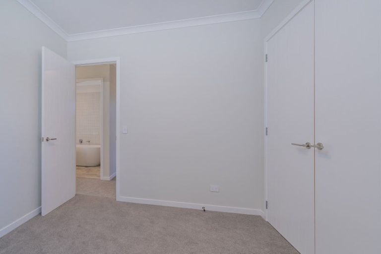 Photo of property in 28 Ngaroma Crescent, Whitianga, 3510