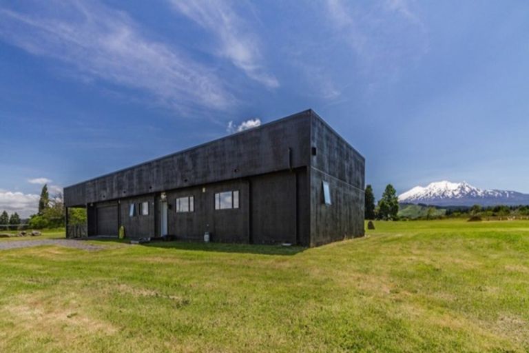 Photo of property in 2/76 Ruapehu Road, Ohakune, 4625