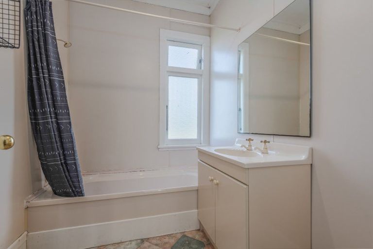 Photo of property in 130 Omata Road, Pahiatua, 4988