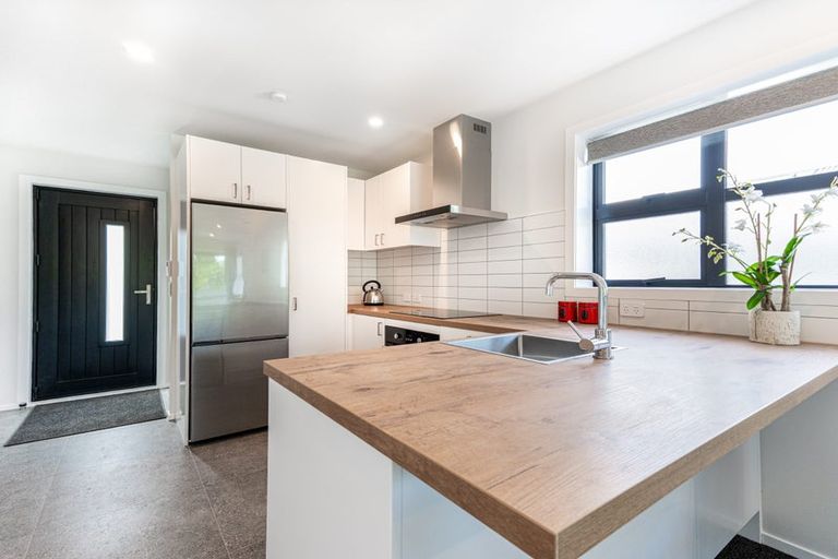 Photo of property in 450 Cambridge Terrace, Naenae, Lower Hutt, 5011