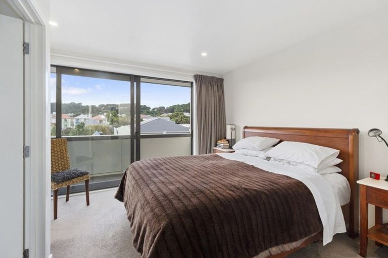 Photo of property in 4/464 Adelaide Road, Berhampore, Wellington, 6023