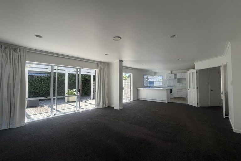 Photo of property in 42a Ngatai Road, Otumoetai, Tauranga, 3110