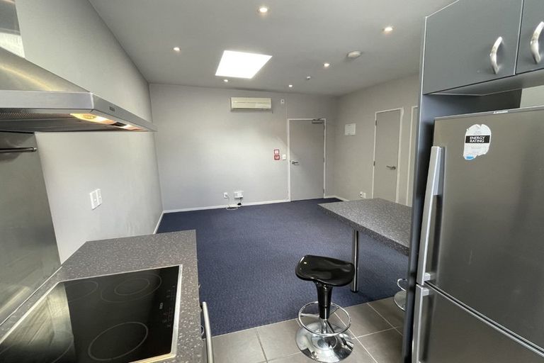 Photo of property in 5/35 Home Street, Mount Victoria, Wellington, 6011