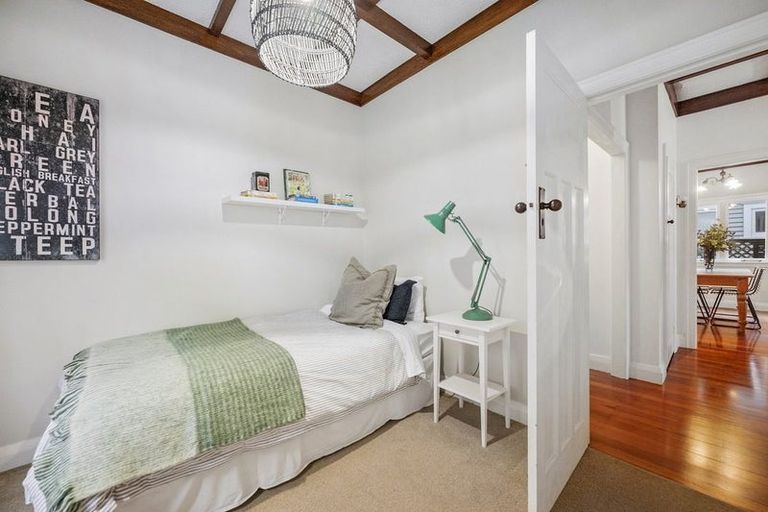 Photo of property in 15 Duders Avenue, Devonport, Auckland, 0624