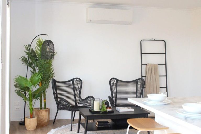 Photo of property in 15 Te Taniwha Road, One Tree Point, 0118