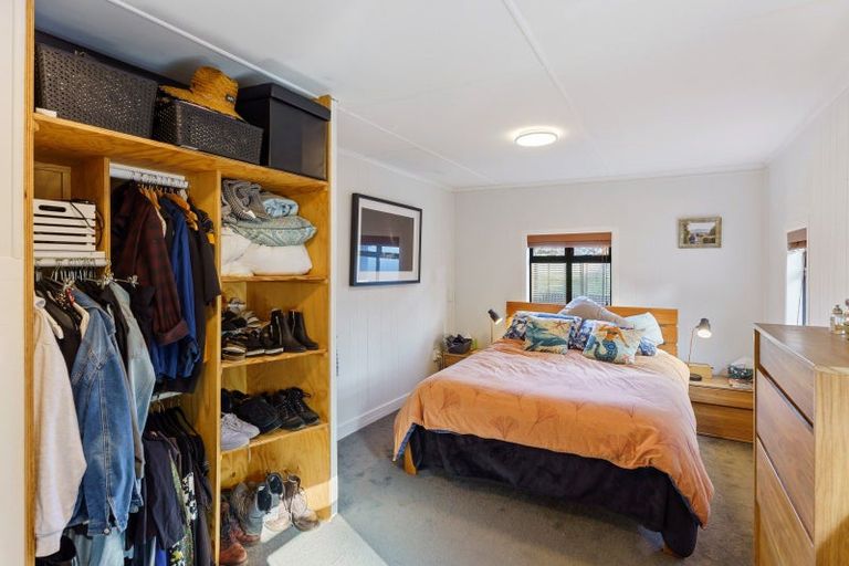 Photo of property in 17 Old Coach Road South, Otaki Beach, Otaki, 5512