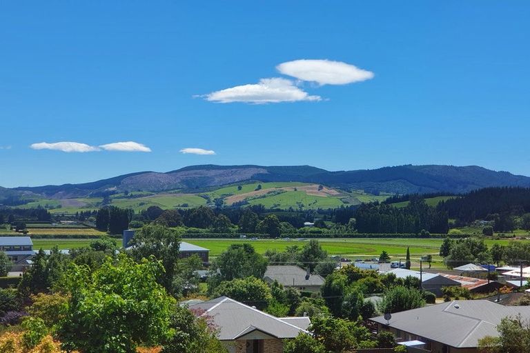 Photo of property in 11 Magazine Road, Mosgiel, 9092