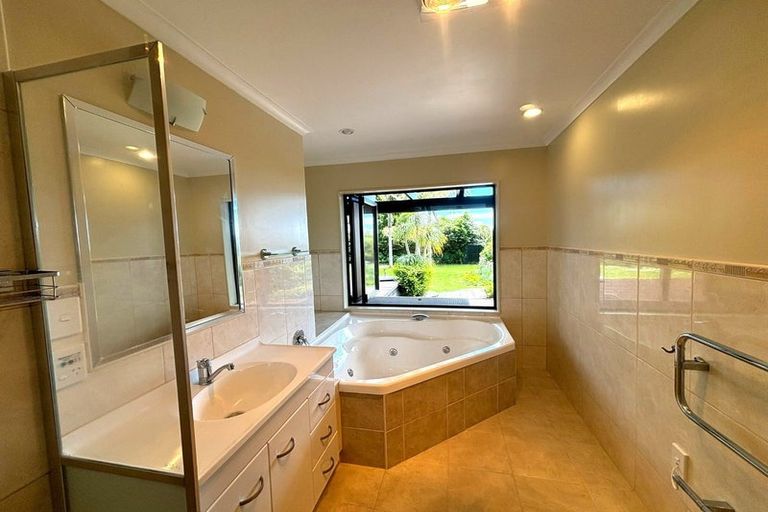 Photo of property in 32 Vivian Drive, Omokoroa, 3114