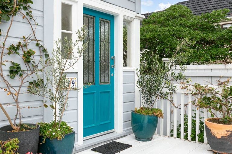 Photo of property in 159 Queens Drive, Lyall Bay, Wellington, 6022