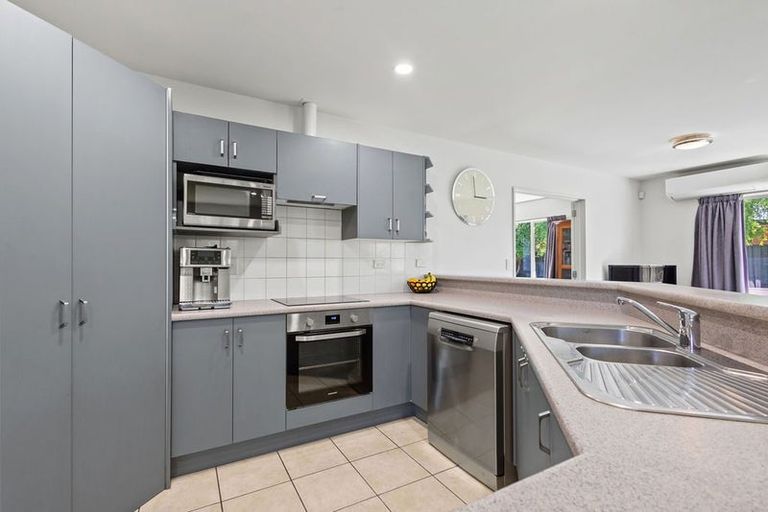 Photo of property in 6 Rawei Place, Harewood, Christchurch, 8051