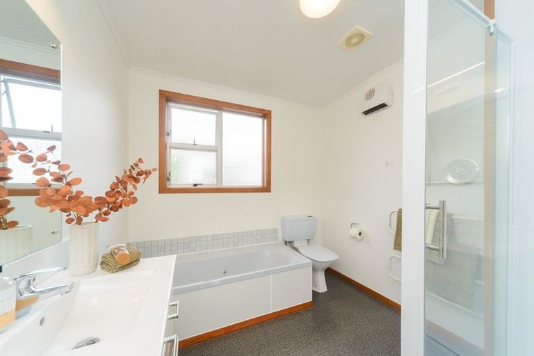 Photo of property in 95 Marne Street, Hokowhitu, Palmerston North, 4410