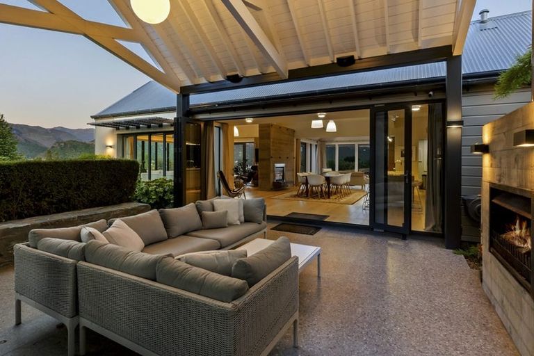 Photo of property in Millbrook Resort, 9 Ayrburn Ridge, Arrowtown, Queenstown, 9371