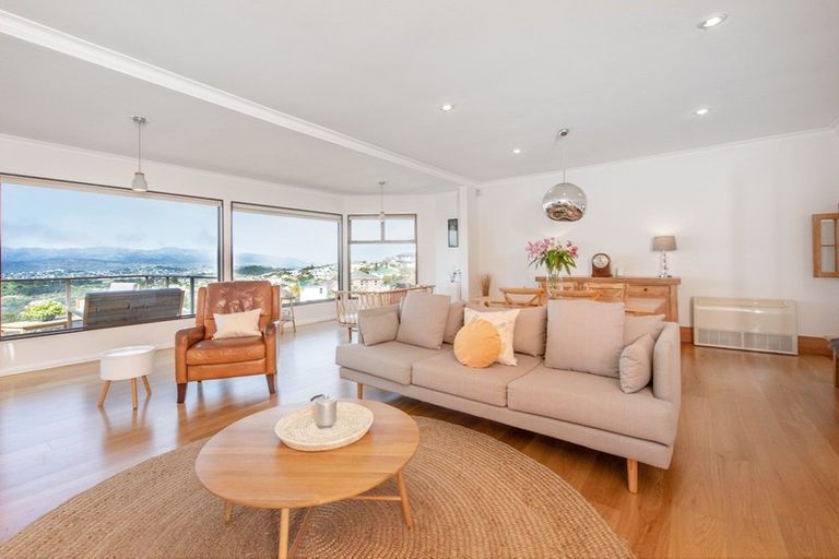 Photo of property in 33 Karepa Street, Brooklyn, Wellington, 6021