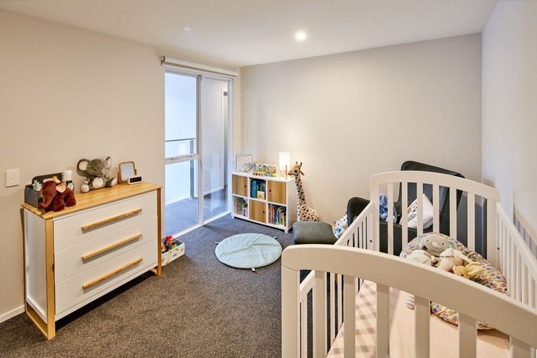 Photo of property in 6 Pakura Place, Wainuiomata, Lower Hutt, 5014