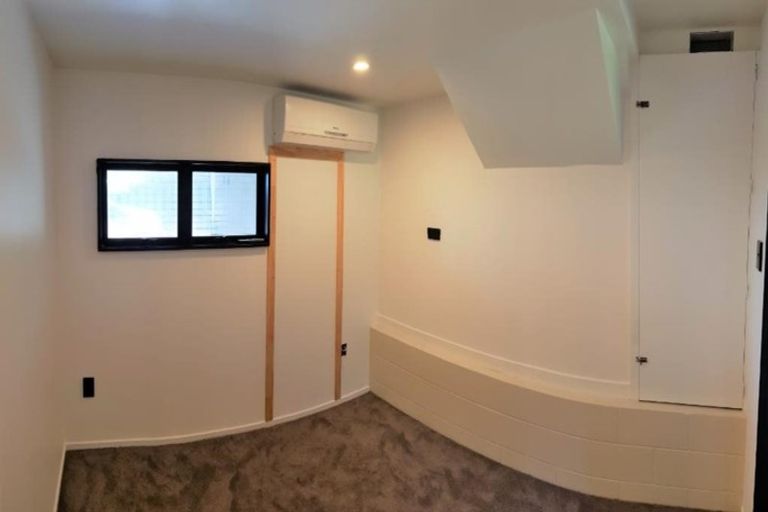 Photo of property in 870a Beach Road, Waiake, Auckland, 0630