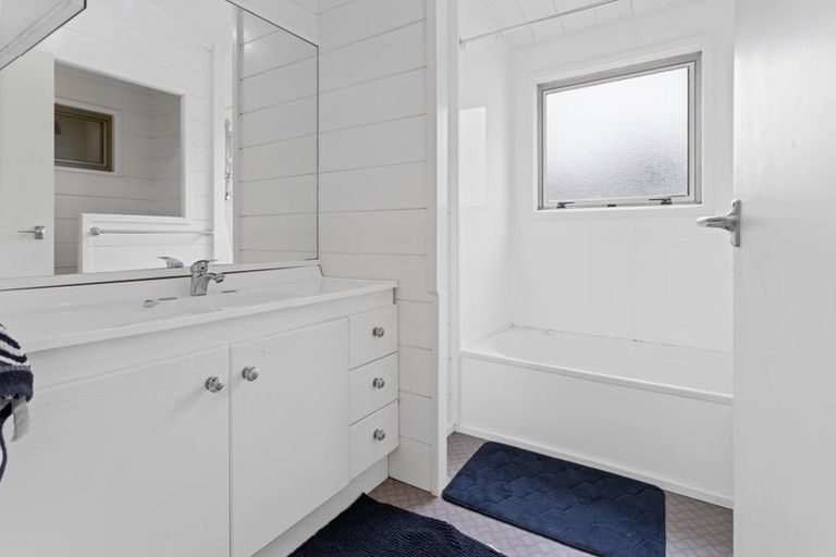 Photo of property in 14 Waikato Place, Tokoroa, 3420