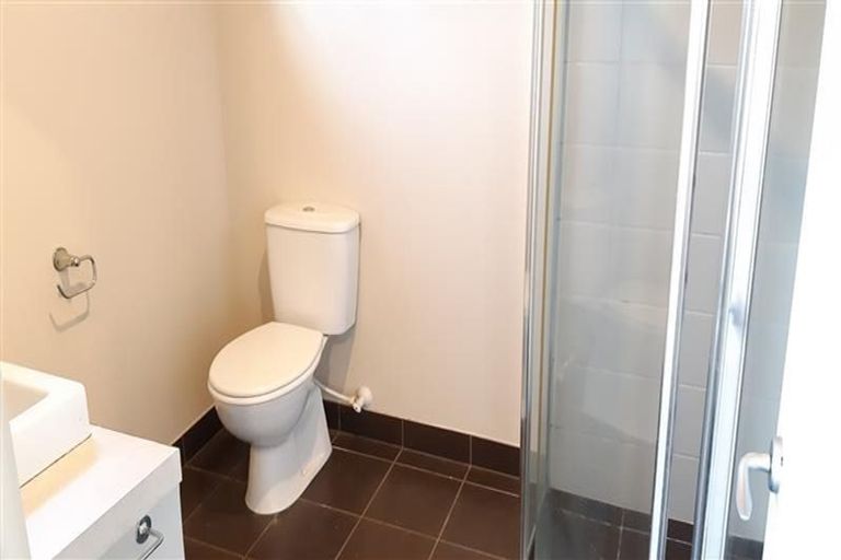 Photo of property in 5 Monet Grove, West Harbour, Auckland, 0618