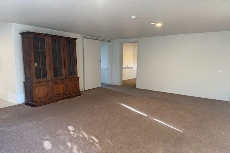 Photo of property in 16 Glenside Avenue, Pakuranga, Auckland, 2010