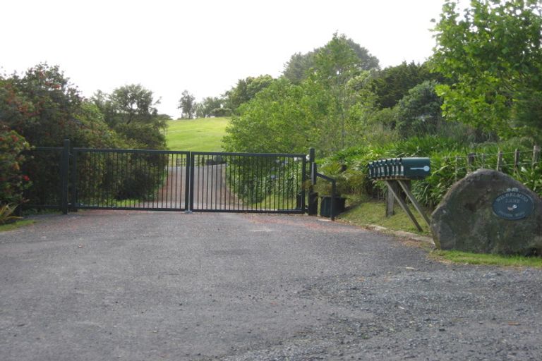 Photo of property in 616 Ponga Road, Opaheke, Papakura, 2584