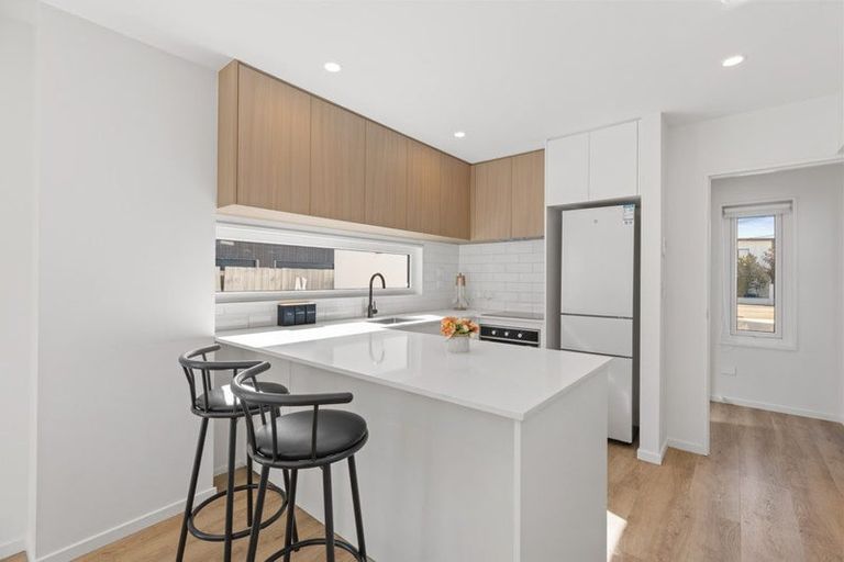 Photo of property in 2/61 Waltham Road, Sydenham, Christchurch, 8023