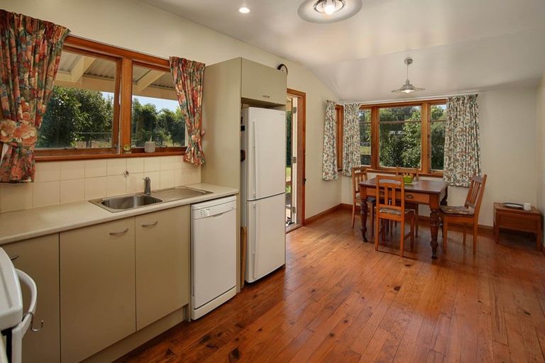 Photo of property in 168 Main Rd Spring Grove, Brightwater, Wakefield, 7095