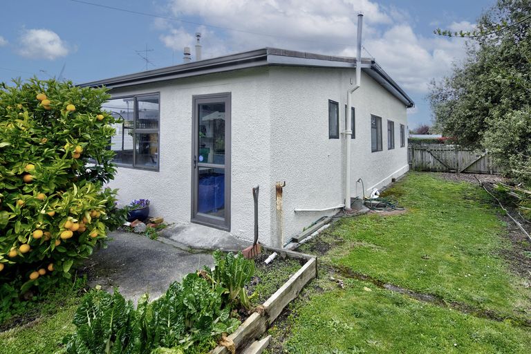 Photo of property in 180 Dixon Street, Masterton, 5810