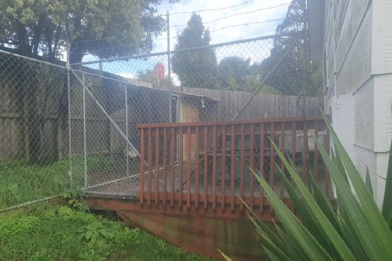 Photo of property in 1/39 Manuka Road, Bayview, Auckland, 0629