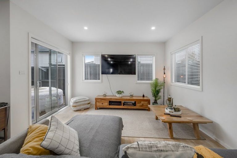 Photo of property in 49c Elliot Street, Howick, Auckland, 2014