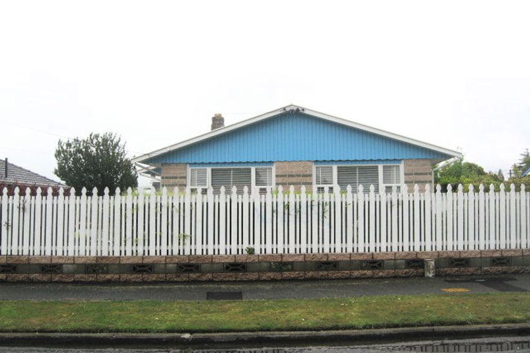 Photo of property in 6 Strathfield Avenue, Dallington, Christchurch, 8061