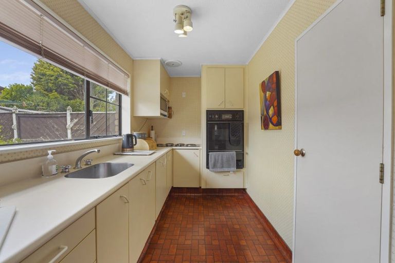 Photo of property in 35 Waddington Drive, Naenae, Lower Hutt, 5011