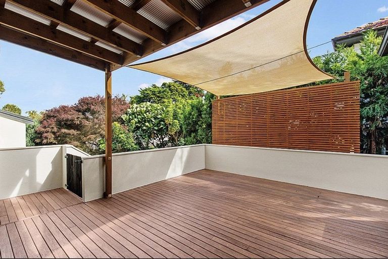 Photo of property in 20a Roseberry Avenue, Birkenhead, Auckland, 0626