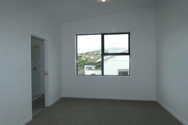 Photo of property in 11/20 Trent Street, Island Bay, Wellington, 6023