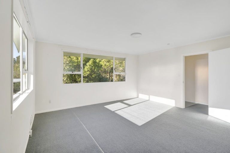 Photo of property in 5d Bromley Place, Westown, New Plymouth, 4310