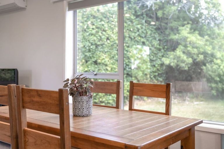 Photo of property in 2/4 Illana Place, Ranui, Auckland, 0612