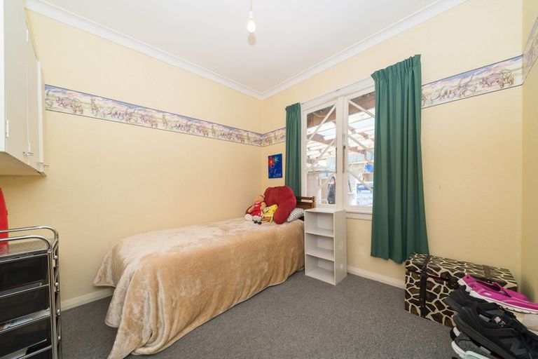 Photo of property in 28 Milton Street, Roslyn, Palmerston North, 4414