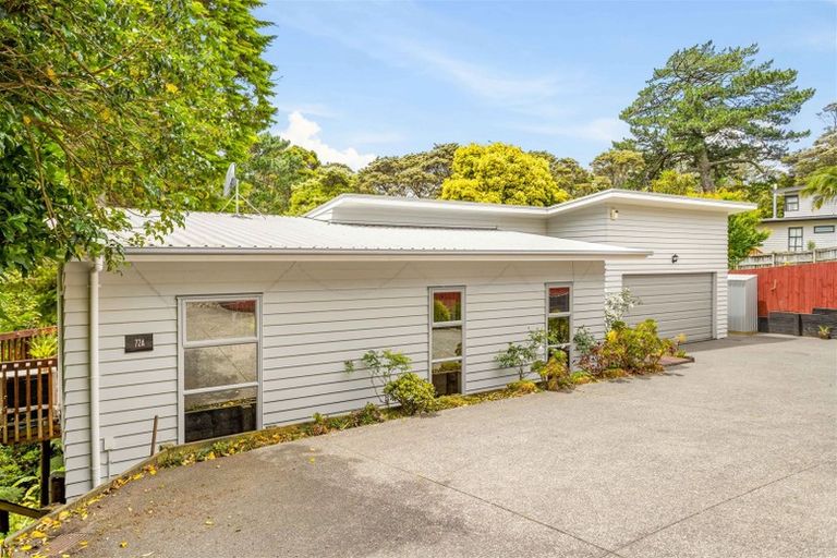 Photo of property in 2/72 Spinella Drive, Bayview, Auckland, 0629