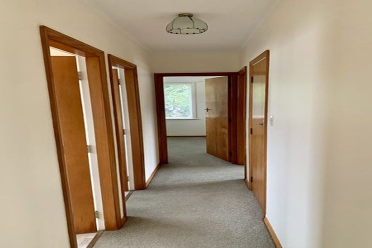 Photo of property in 32 Fraser Street, Wainuiomata, Lower Hutt, 5014