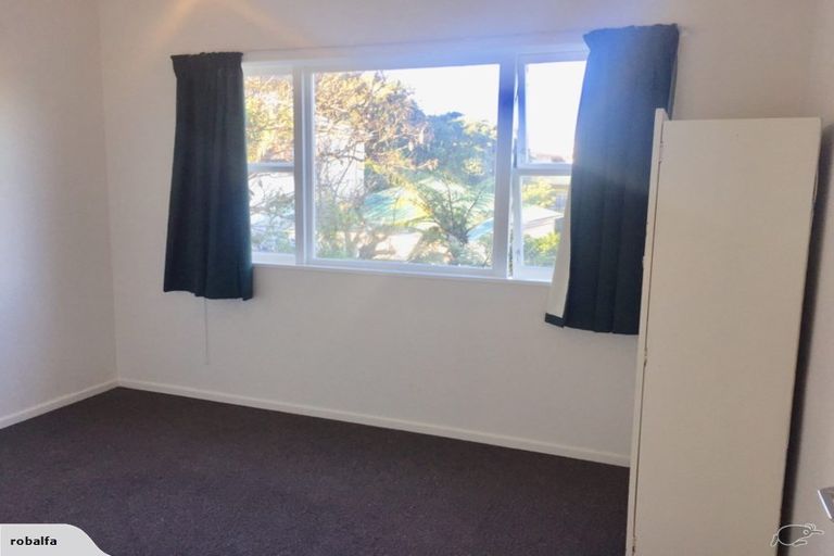 Photo of property in 2/45 Stanley Street, Berhampore, Wellington, 6023