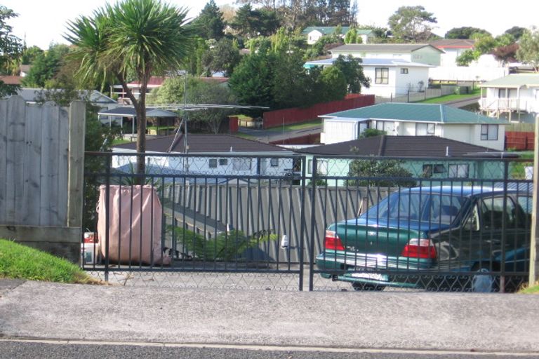 Photo of property in 209 Glengarry Road, Glen Eden, Auckland, 0602