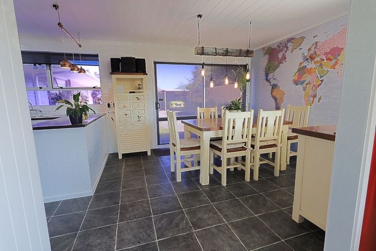 Photo of property in 275 High Street, Eltham, 4322