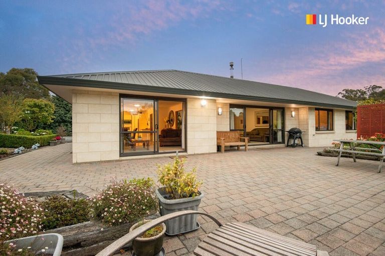 Photo of property in 35 Green Island Bush Road, Blackhead, Dunedin, 9076