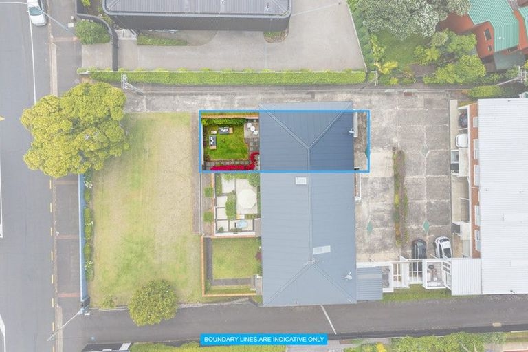 Photo of property in 35 Kitchener Road, Takapuna, Auckland, 0622