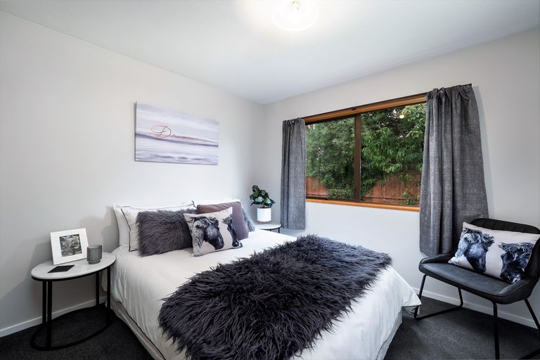 Photo of property in 21 Deyell Crescent, Sydenham, Christchurch, 8023