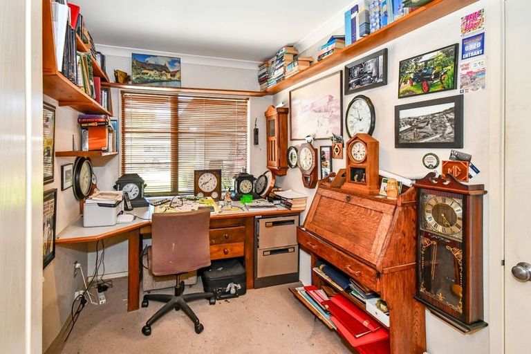 Photo of property in 21 Crannich Place, Wattle Downs, Auckland, 2103