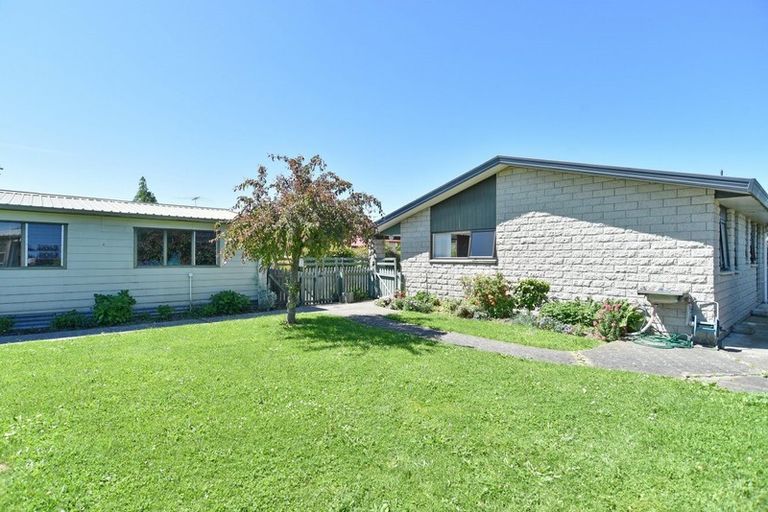 Photo of property in 20 Coates Place, Rangiora, 7400