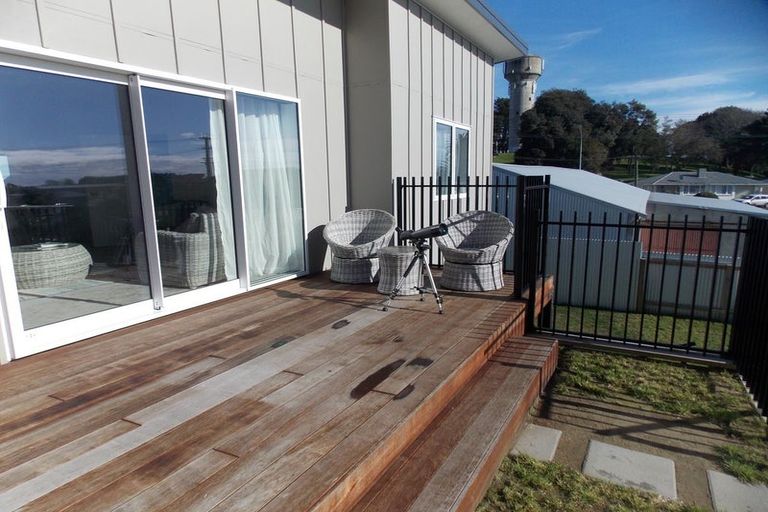 Photo of property in 10 Union Street, Foxton, 4814